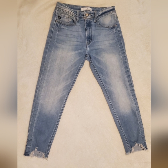 KanCan Frayed Hem Light Wash Skinny Stretchy Ankle Jeans Size 9/28 - Picture 3 of 9
